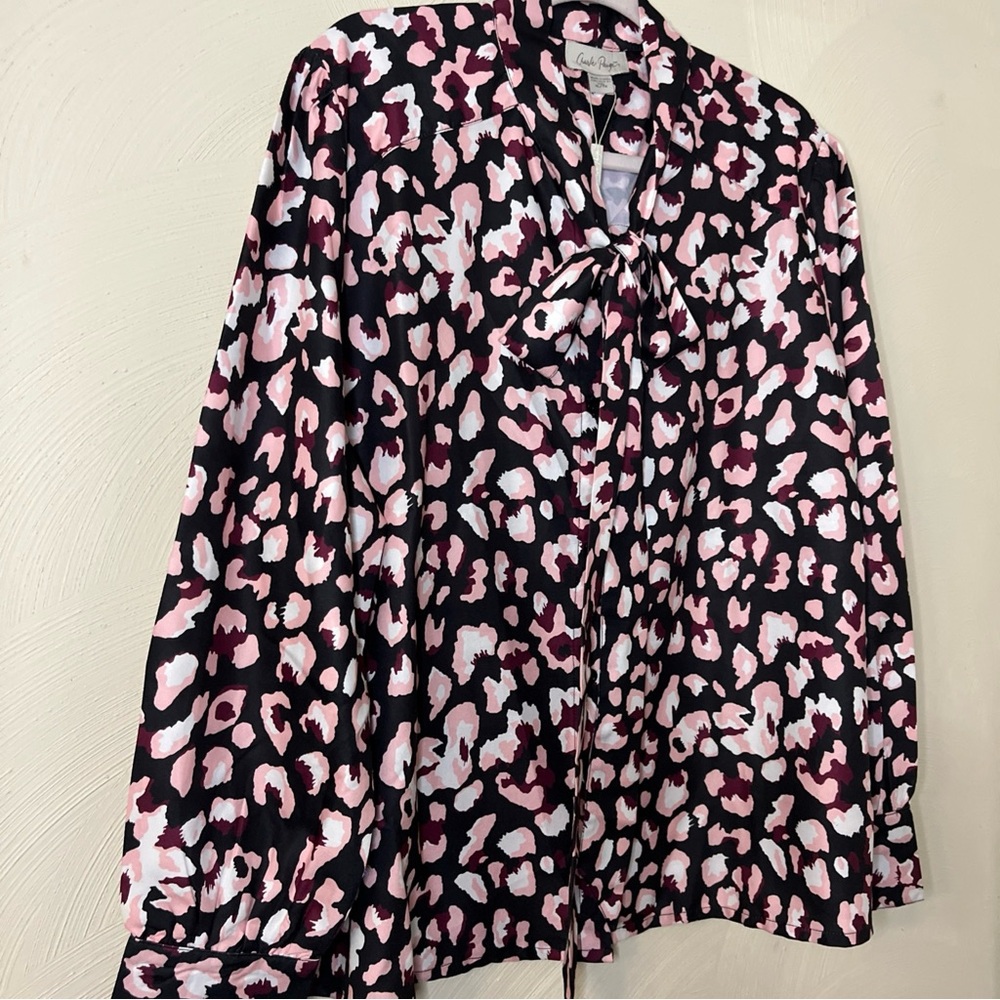 Charlie Paige Pink and Black Animal Print Blouse - Picture 9 of 11